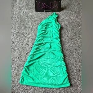 NWOT Lyaner Green One Shoulder Side Rouched Mini Dress L